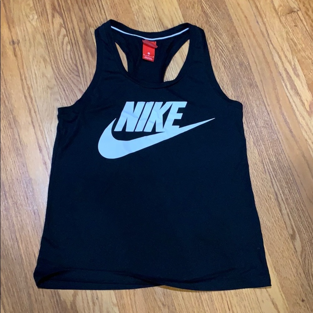 NWOT Nike relaxed fit tank top